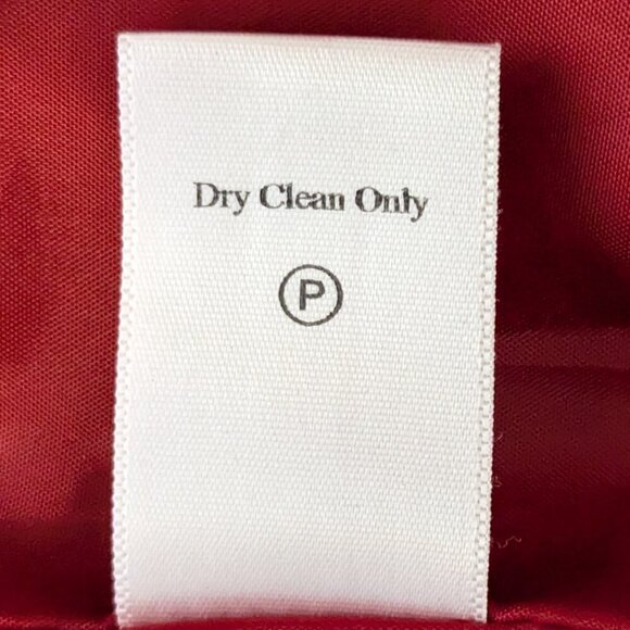 COLDWATER CREEK Red Jacquard Long Sleeve Embroidered Short Jacket; Size 6 - Picture 7 of 7